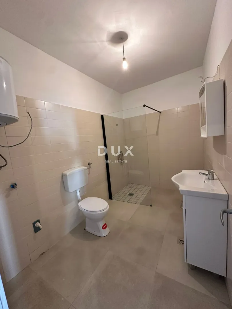 obrovac - renovirani stan u centru obrovca! prilika! - slika 4