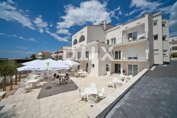 PAG, NOVALJA - Aparhotel uz plažu - Vidalići, Novalja