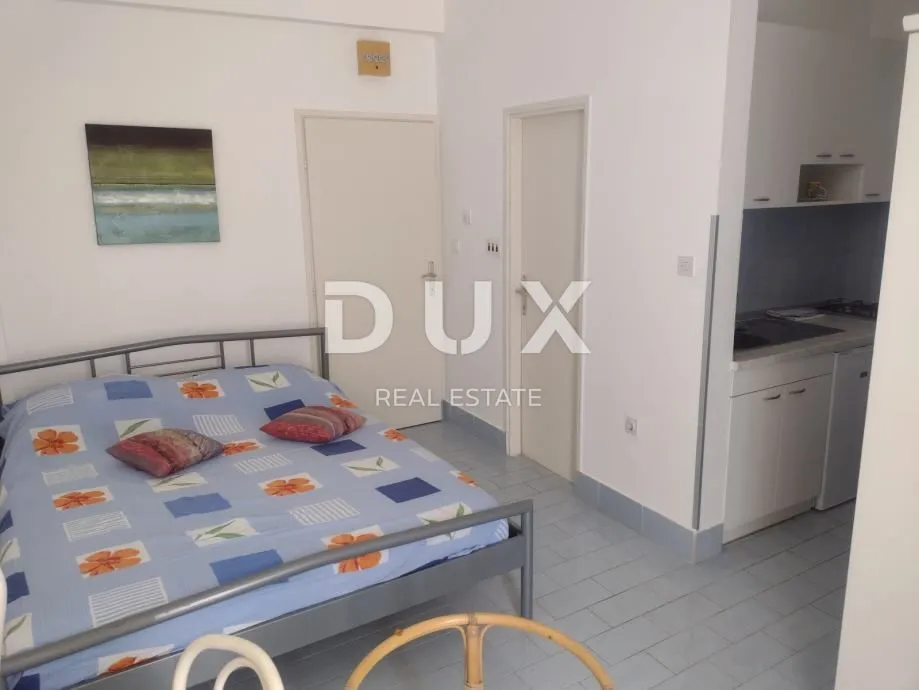 šibenik, brodarica - tri stana u prizemlju - slika 5