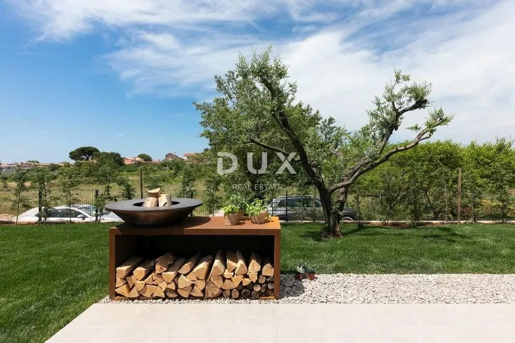 istra, poreč - dizajnerska vila s bazenom i pogledom na more - slika 21