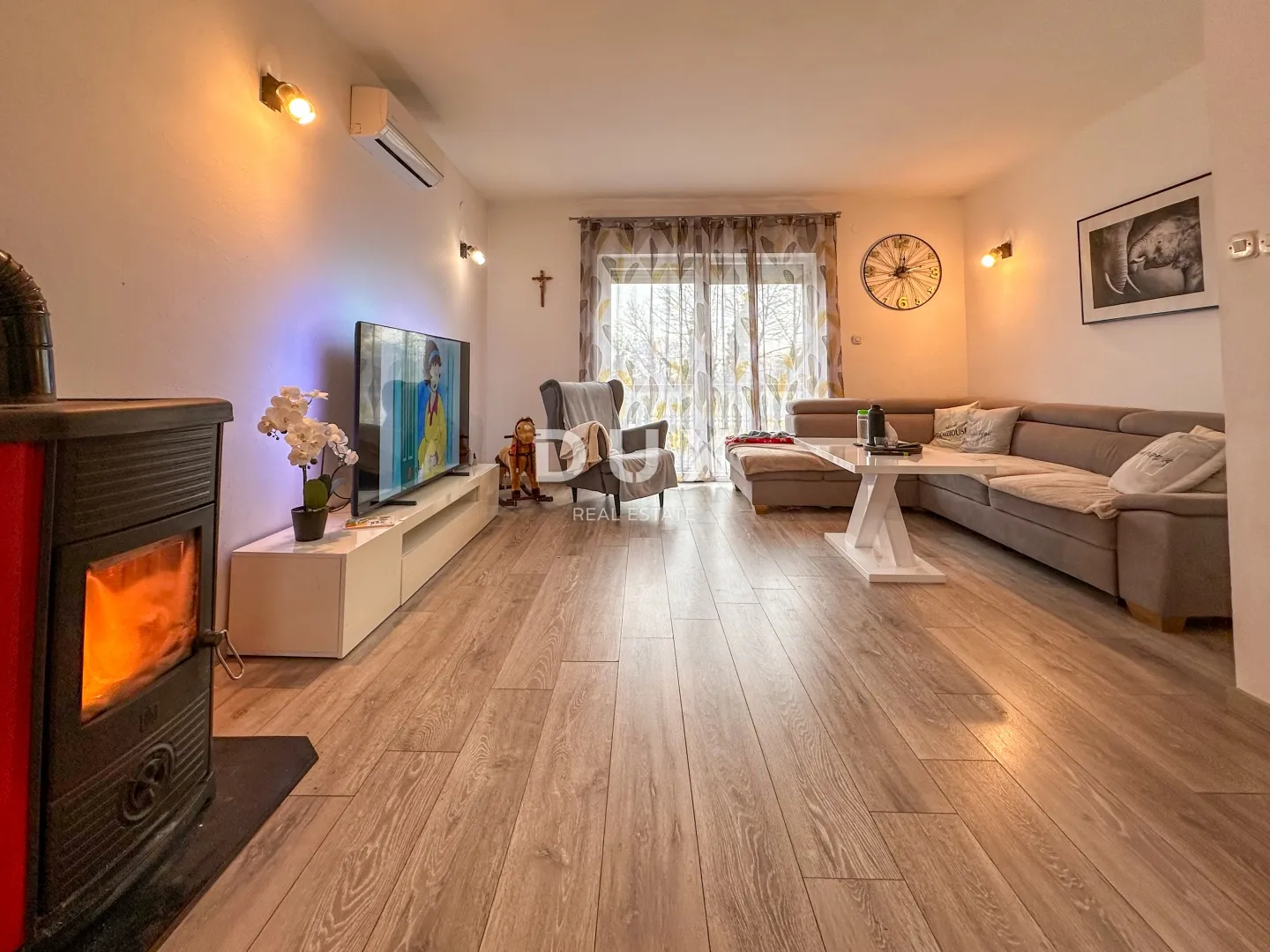 rijeka, kukuljanovo - uređen 3s+db u prizemlju s 356m2 okućnice - slika 4