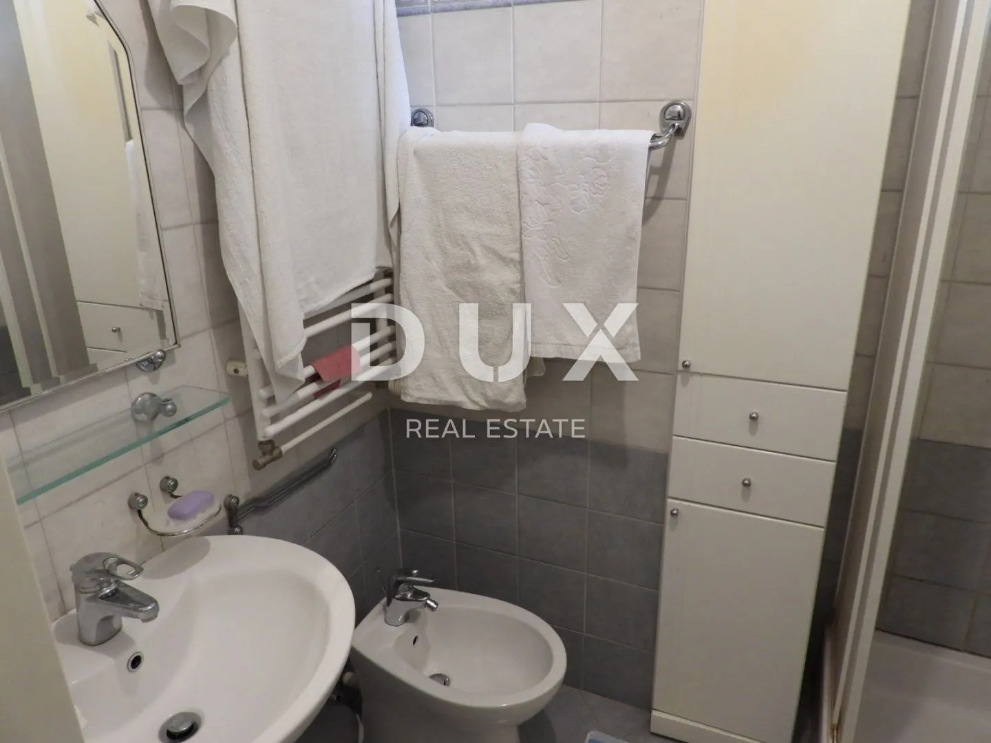 opatija, centar, vila, 484 m2, dva stana, 2. red do mora - slika 65