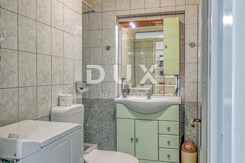 istra,poreč - ekskluzivna prilika, apartman prvi red do mora! - slika 15