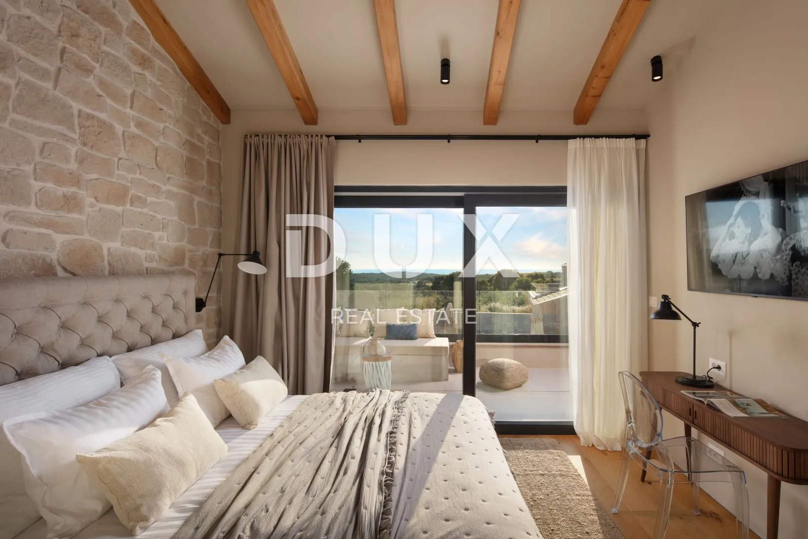 istra, tinjan - vrhunski opremljena vila s pet spavaćih soba i wellnessom - slika 10