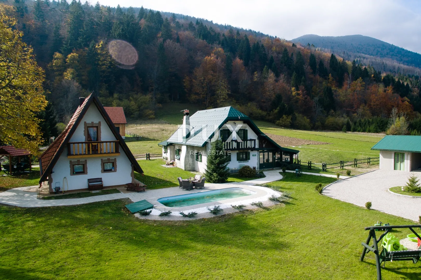 ogulin, jasenak - planinsko imanje s dvije kuće, bazenom i turističkim potencijalom, bjelolasica - slika 2