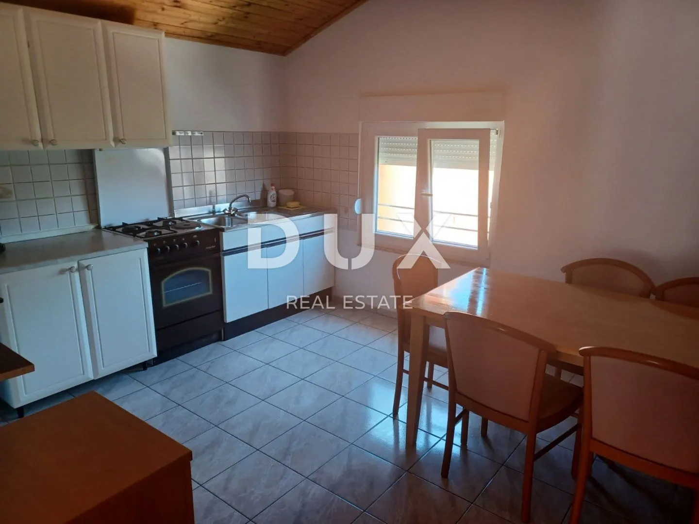 otok rab, barbat - samostojeća apartmanska kuća na odličnoj lokaciji - slika 22
