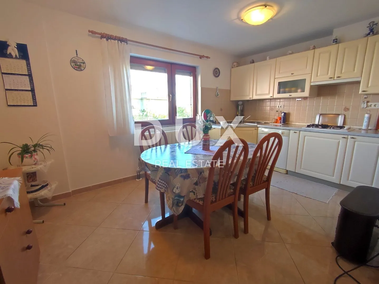 istra, pula - obiteljska kuća + apartman nadomak centra grada - slika 9