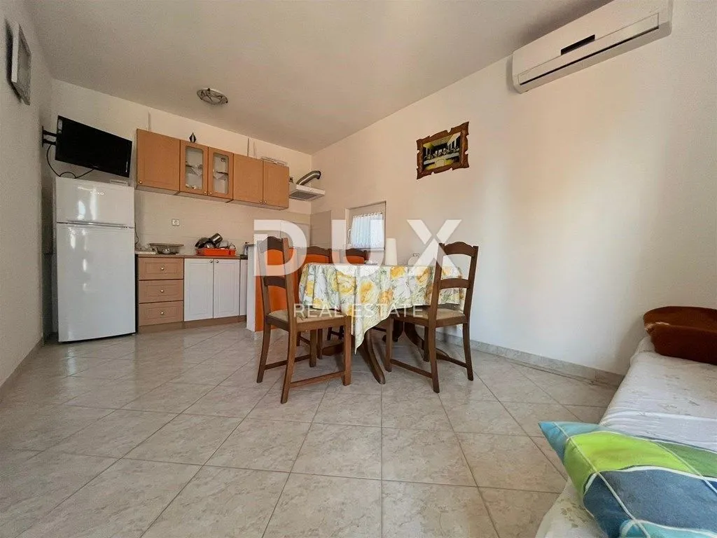 zadar, zaton - kuća s dva apartmana u blizini mora - slika 4