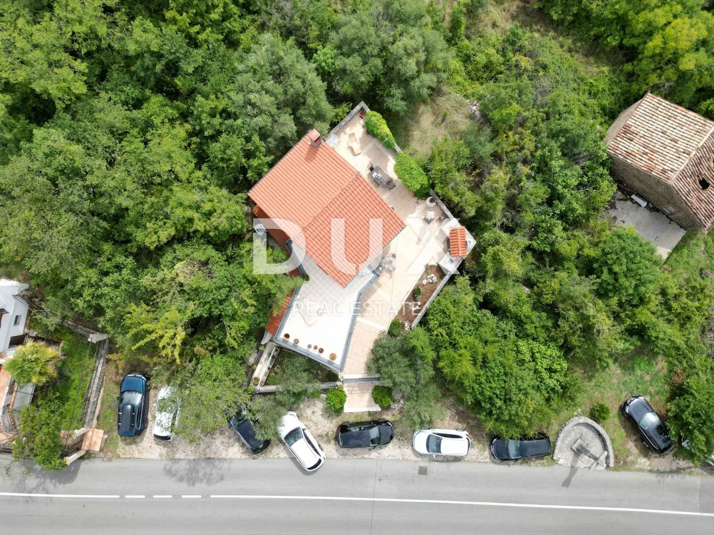 krk, dobrinj - samostojeća kuća 135m2 s pogledom na more + okoliš 150m2 - slika 15