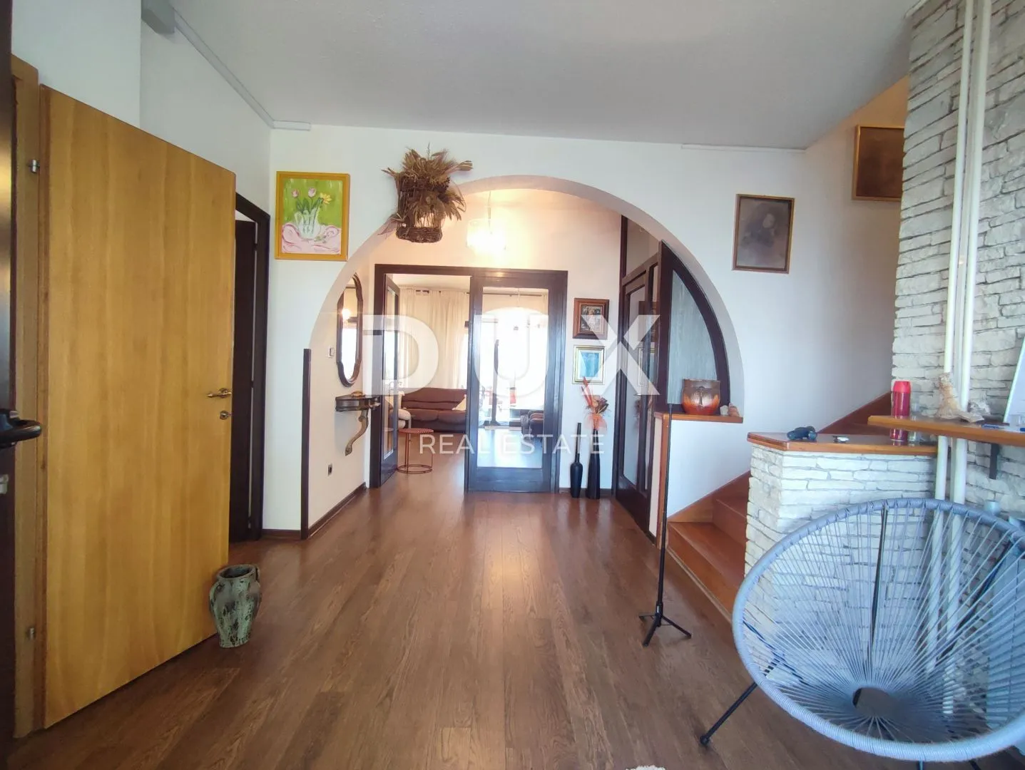 istra, pula, veli vrh - impozantna obiteljska vila nadomak grada - slika 73