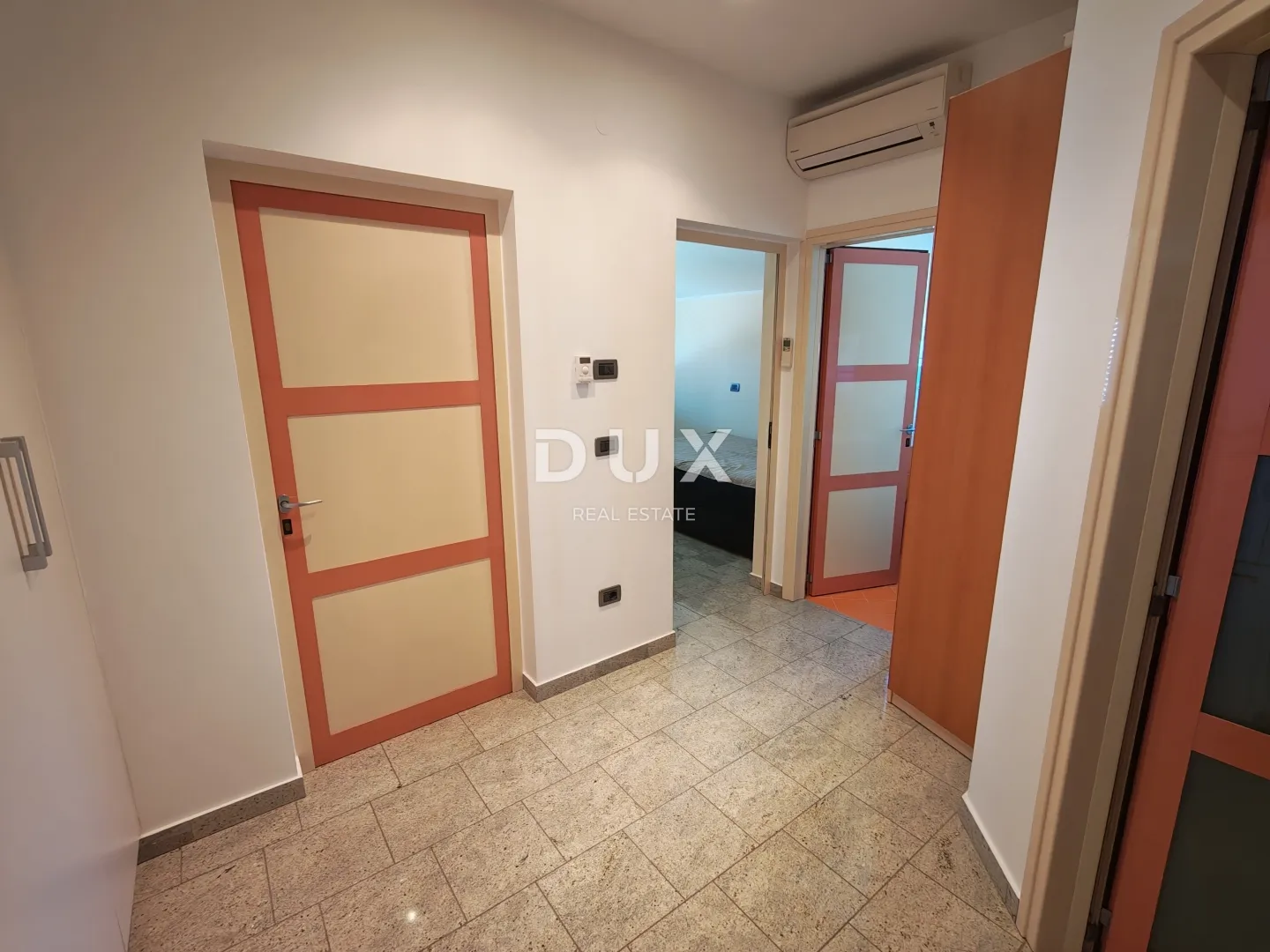 istra, bale - prostrana vila s bazenom i dodatnom kamenom kućom za goste - slika 16