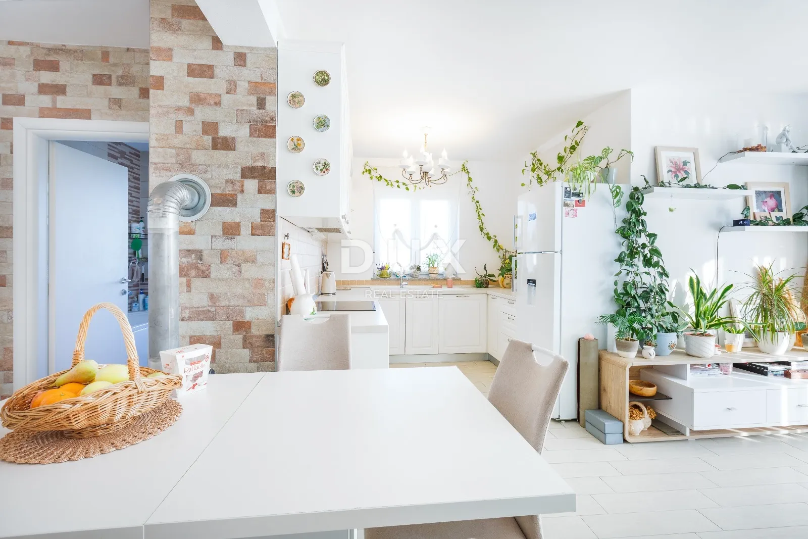 istra, pula - stan 3ss + apartman od 34m2 i 3 parkirna mjesta - slika 5