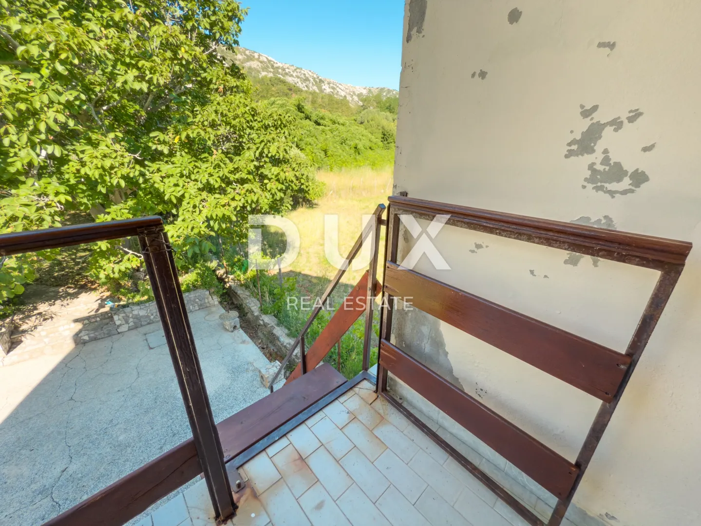 otok krk, baška (okolica) - kamena kuća s velikom okućnicom - slika 30