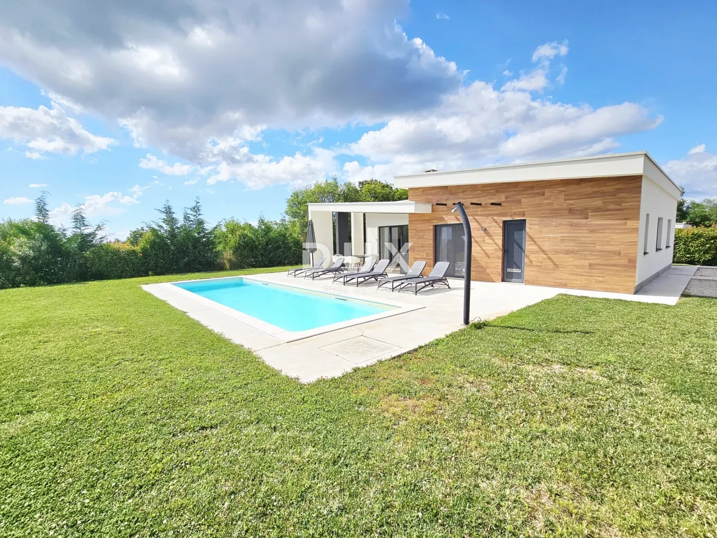 istra, žminj – moderna vila s bazenom - slika 25