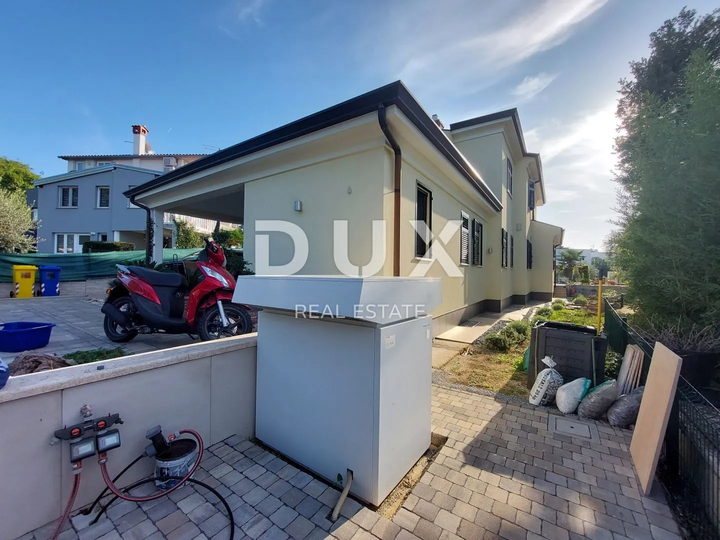 istra, rovinj - prekrasna vila s pogledom na more - slika 16