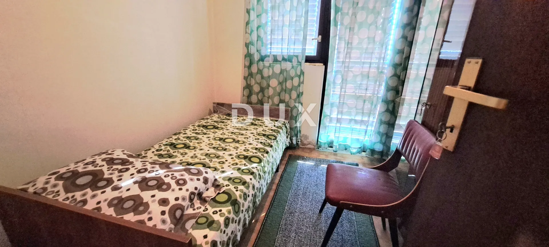 crikvenica, jadranovo, dvije dvojne kuće po 120 m2, dvorište - slika 14