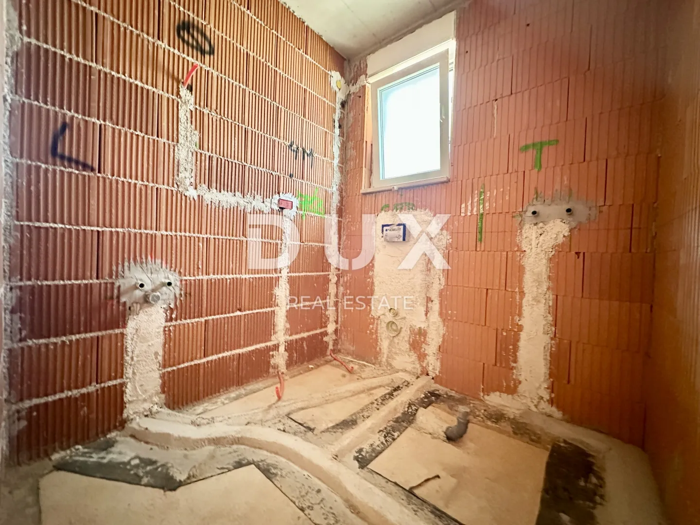 istra, umag - samostojeća prizemnica spremna za useljenje (namještaj uključen) - slika 26