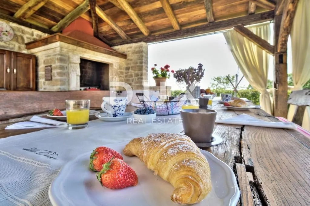 istra, umag, savudrija - kamena samostojeća vila na osami - slika 33