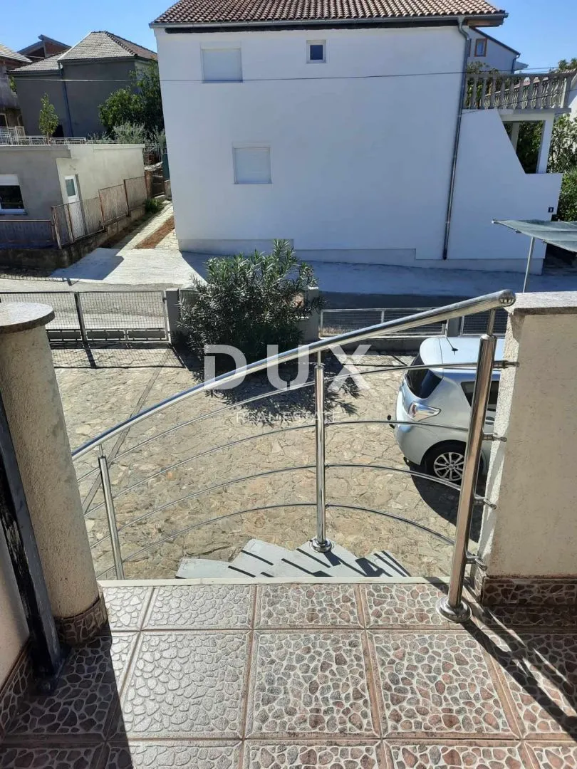 zadar, gornji karin - katnica s tri apartmana u blizini mora - slika 20