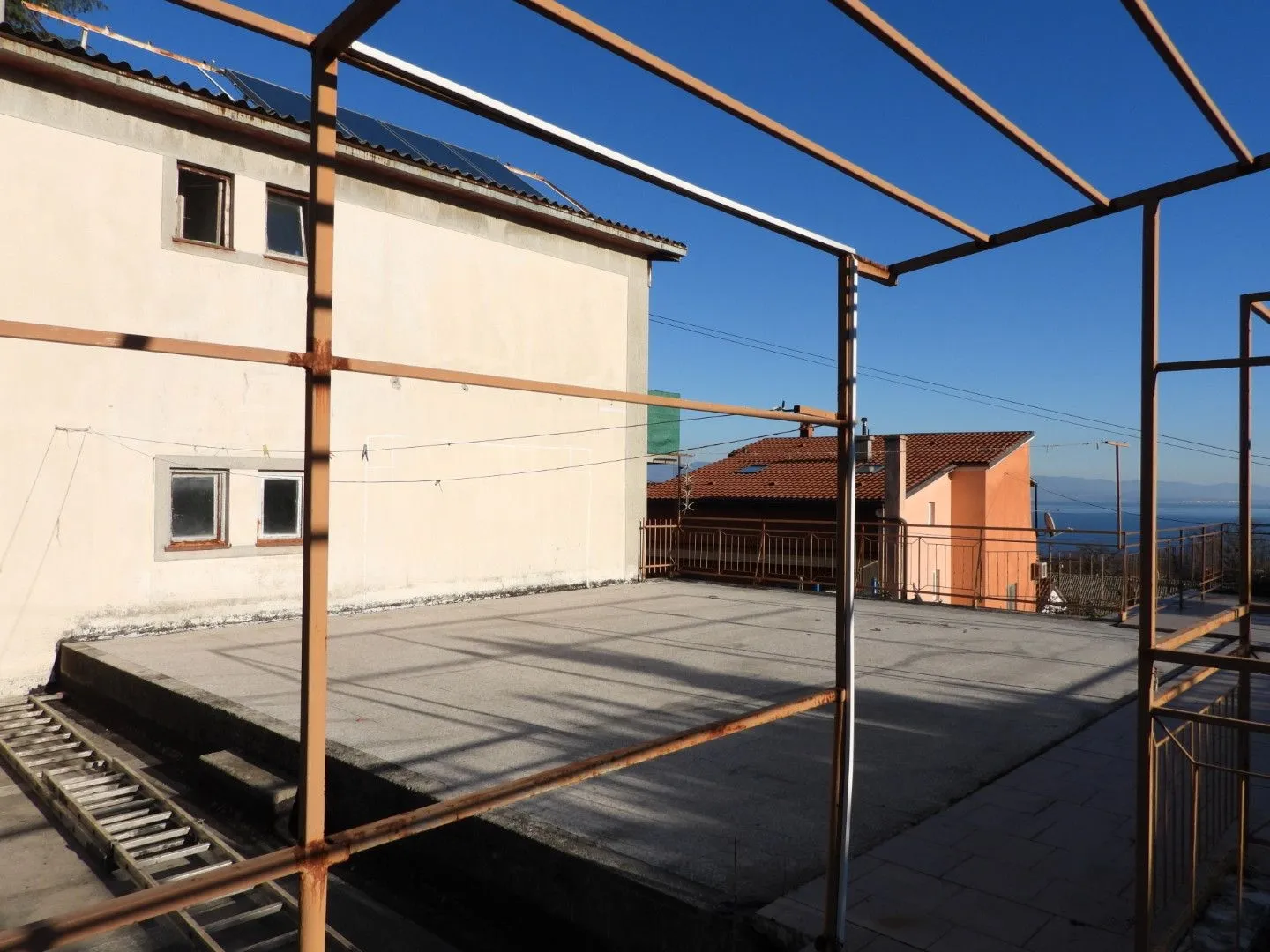 opatija, ičići - kuća sa pogledom na more 430m2 + okućnica 932m2 - slika 9