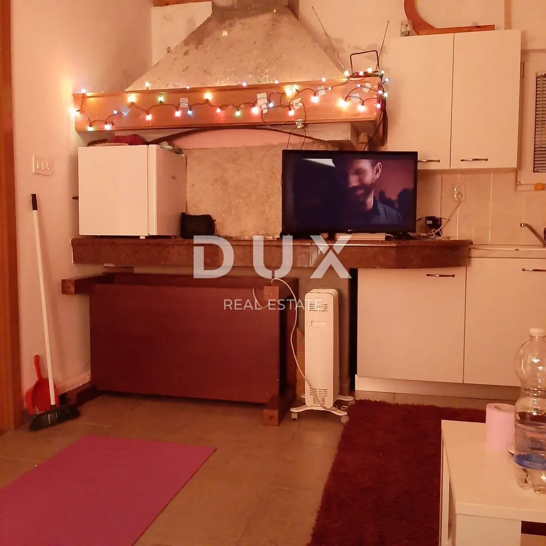 zadar, debeljak - prostrana kuća s pomoćnim objektom/apartmanom - slika 31