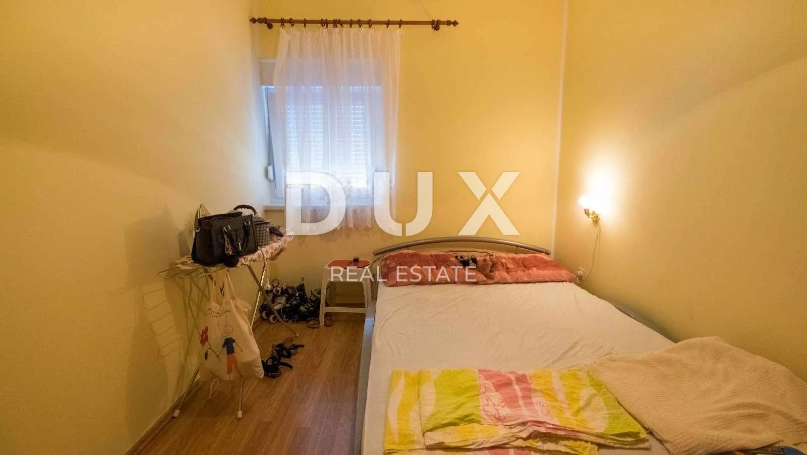 zadar, gornji karin - katnica s tri apartmana u blizini mora - slika 7