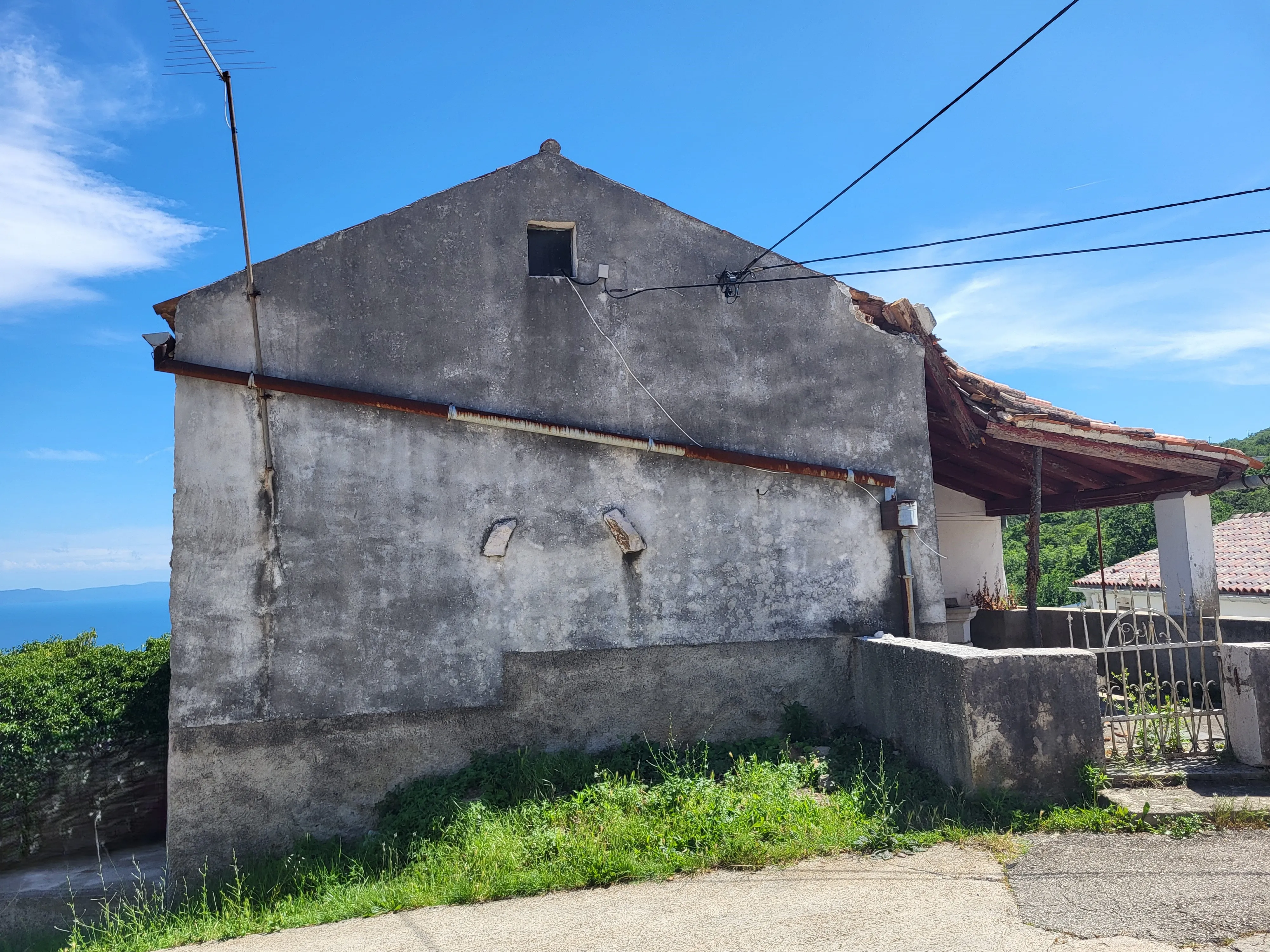 opatija, brseč - samostojeća kuća za adaptaciju s pogledom na more - slika 2
