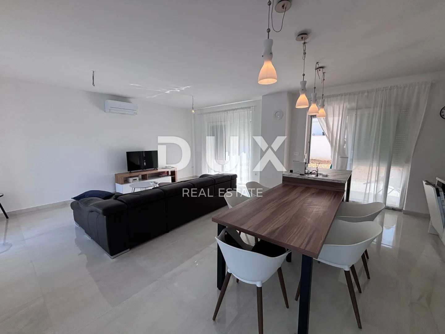 otok vir - moderna vila 100m od mora - slika 8