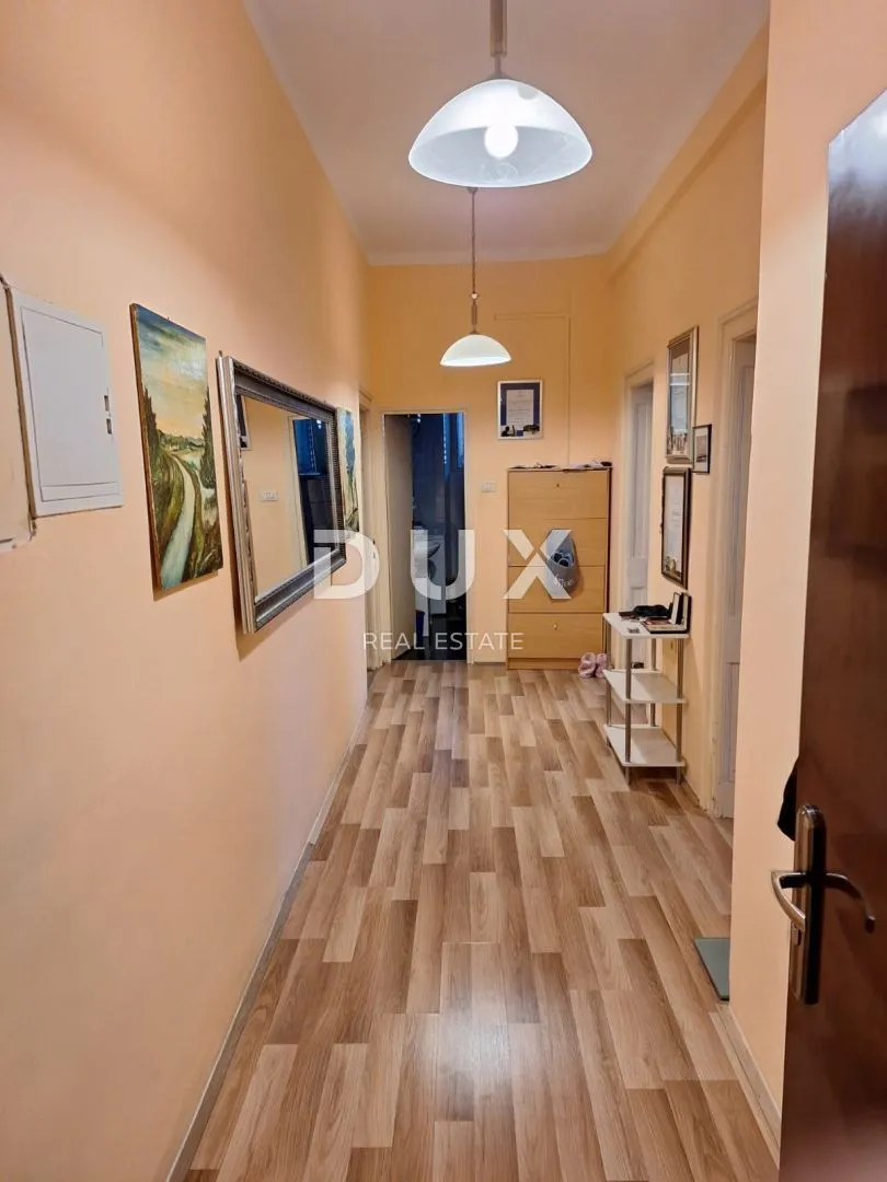 istra, pula - prostrani stan u centru grada! - slika 9