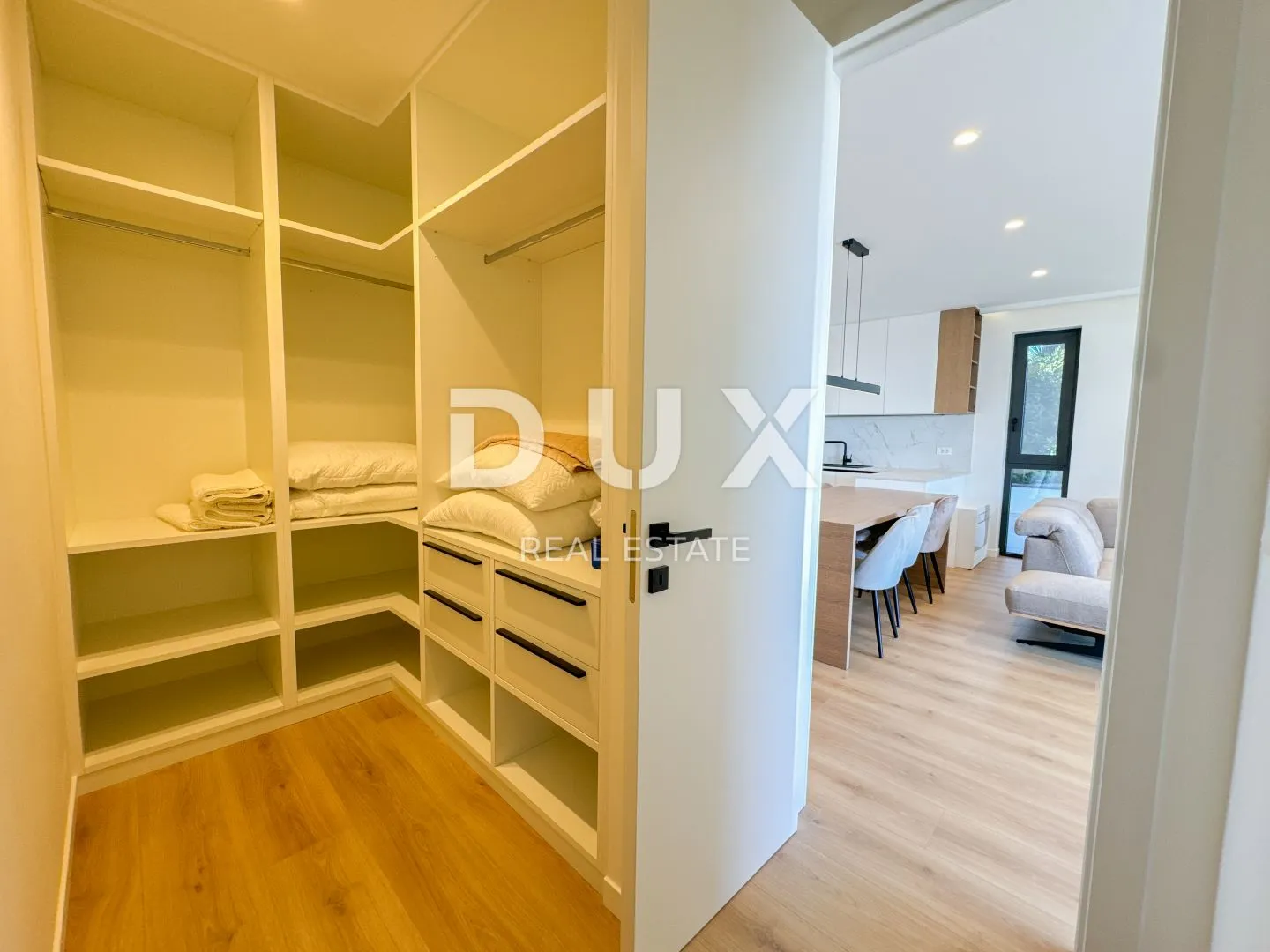 opatija, centar - stan 132m2 u novogradnji s vrtom, bazenom, garažom, pogled na more, centar opatije - slika 22