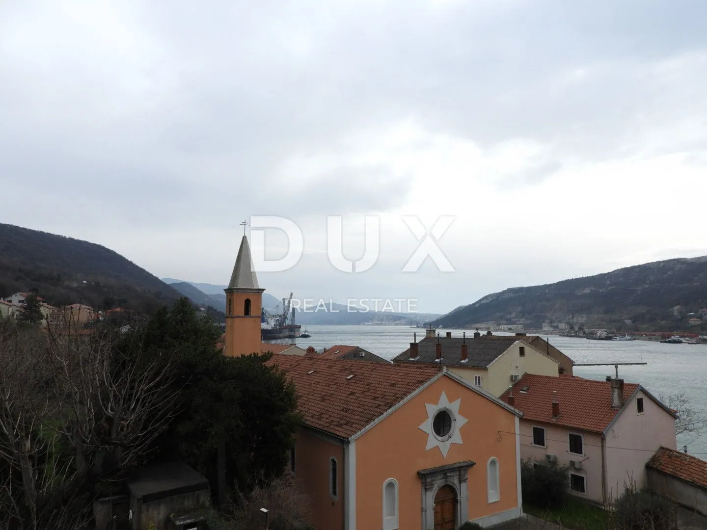 bakar- stan, etaža 140m2 sa pogledom na more - slika 2