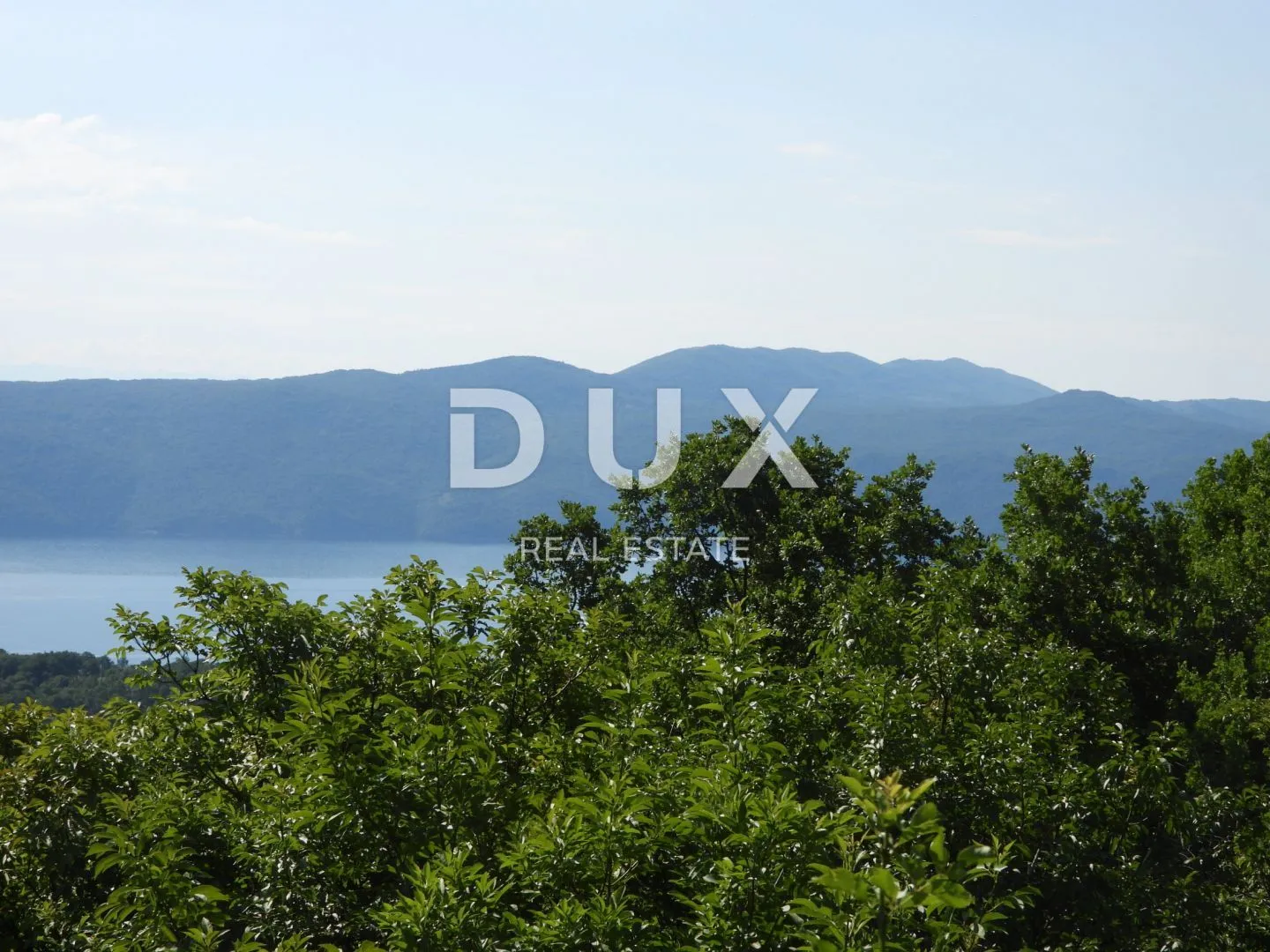 brseč, martina - kuća 200m2 s pogledom na more + okućnica 700m2 - slika 8