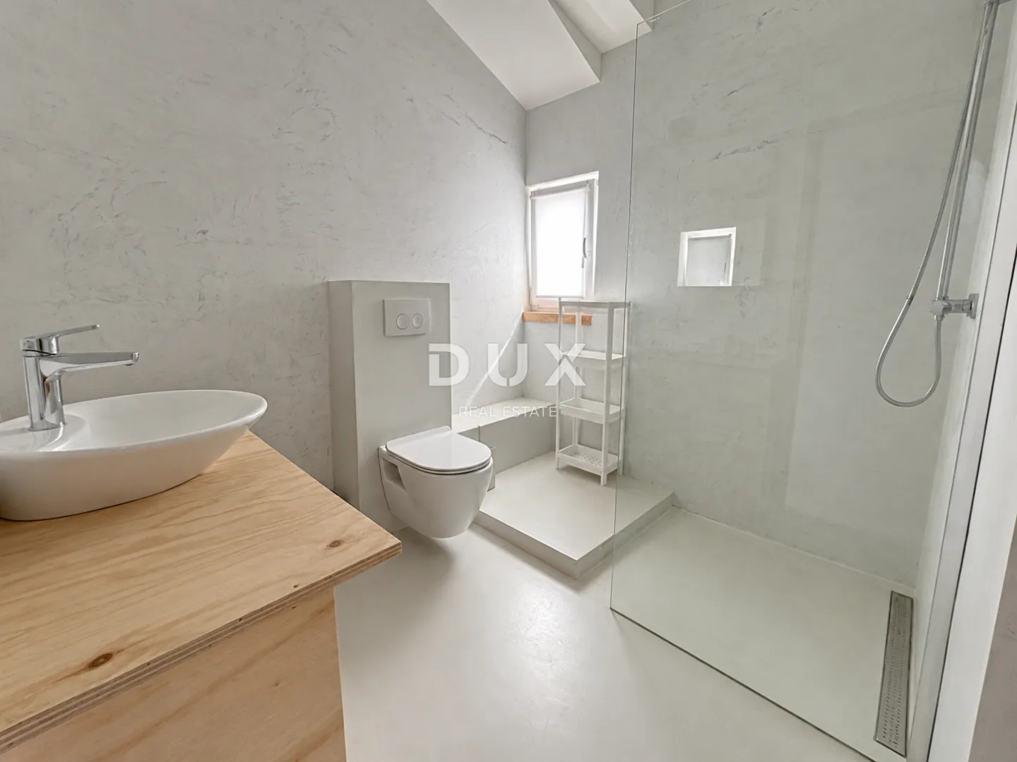 dalmacija, vodice – privatni mini resort s 4 apartmana i bazenom, 300 m od centra - slika 25