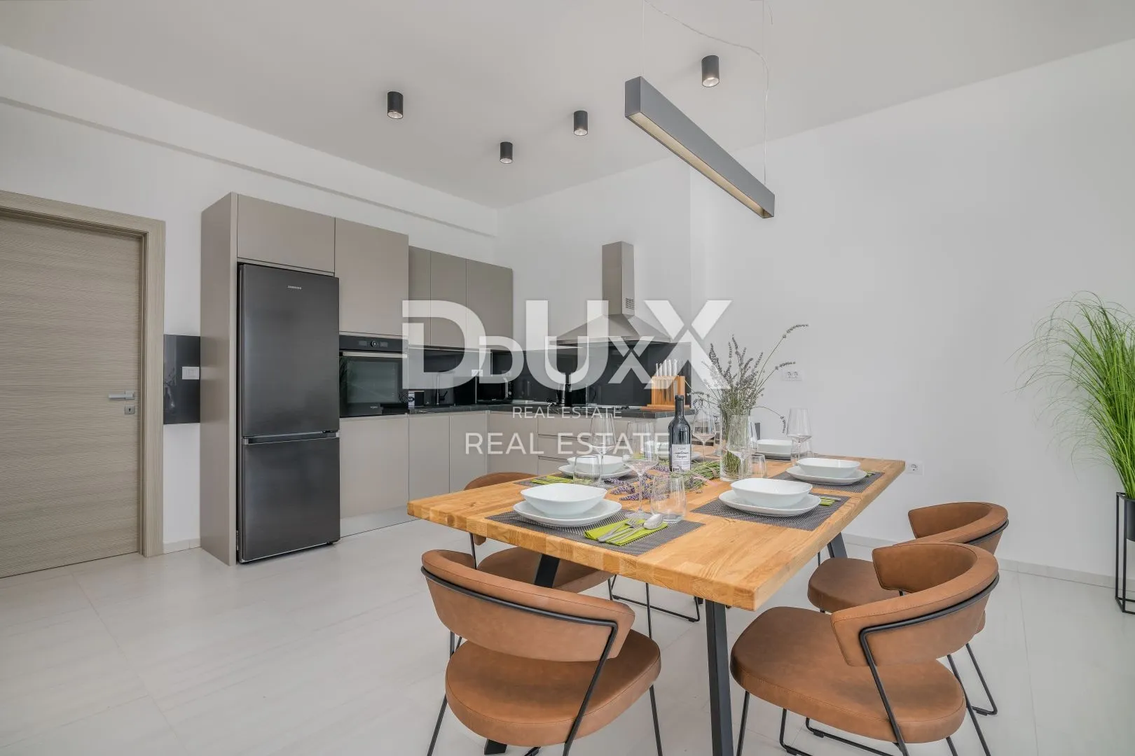 opatija – moderna luksuzna vila s dvije stambene jedinice i panoramskim pogledom na more - slika 26