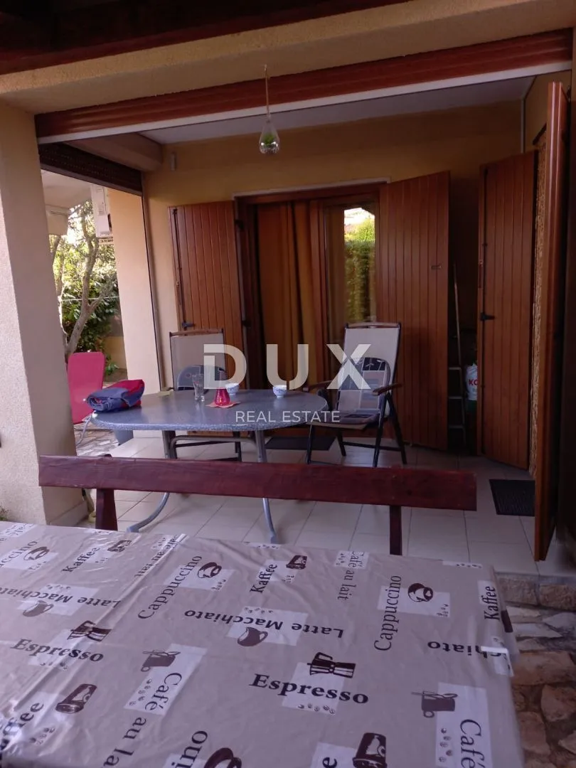 istra, volme - apartman s prostranom terasom, zelenilom i potpunim mirom - slika 2