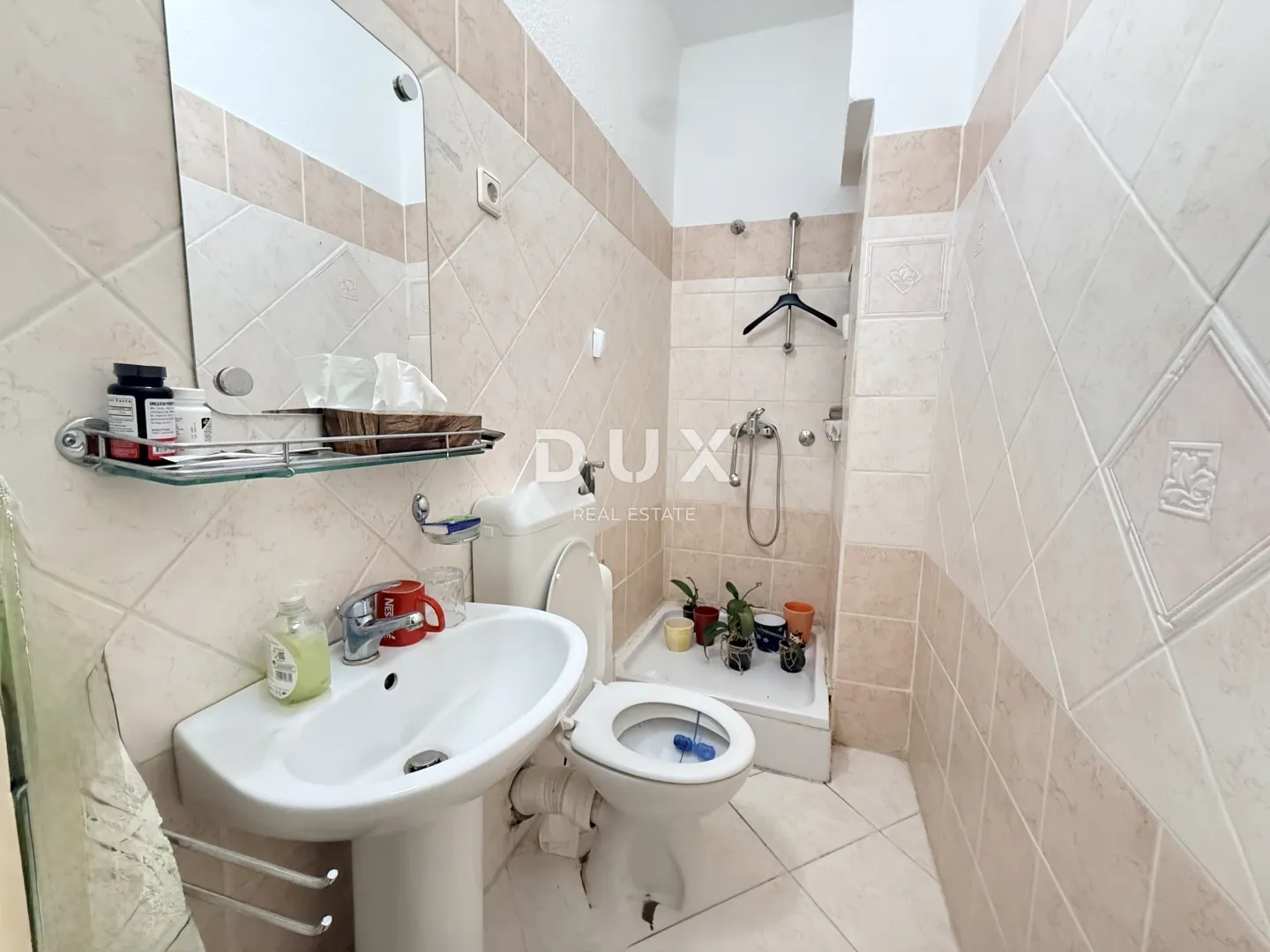 rijeka, korzo - poslovni prostor s 3 prostorije, kupaonicom i wc-om - slika 16