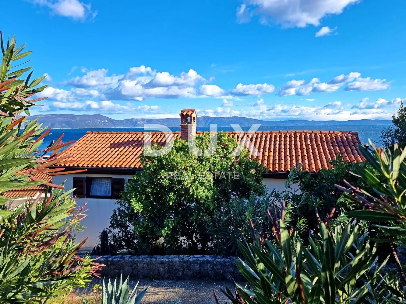 istra, rabac - komadić raja uz more - slika 1
