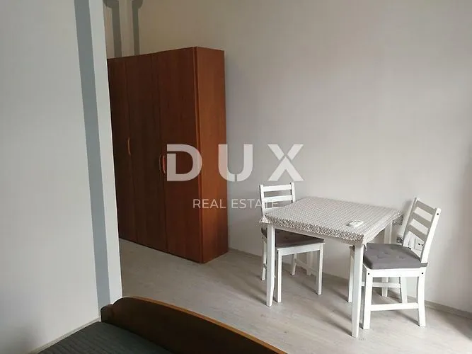 istra, pula - apartmanska kuća u strogome centru s bazenom i okućnicom - slika 45