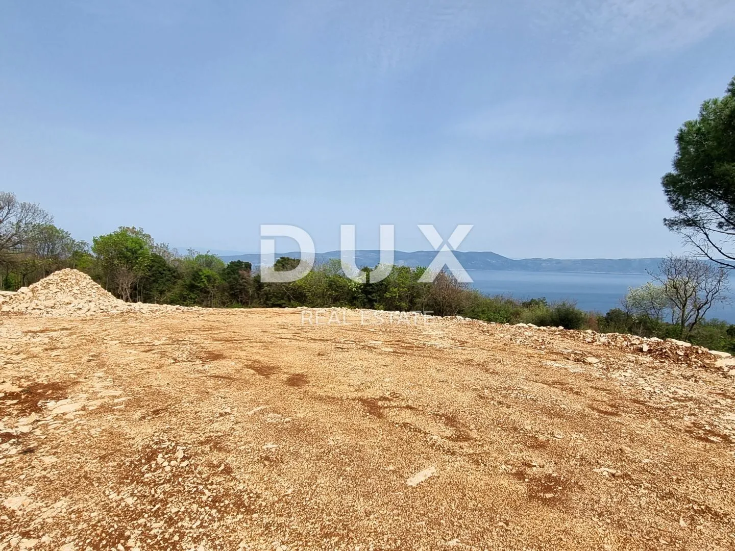 istra, rabac, građevinsko zemljište, 855m2 - slika 1