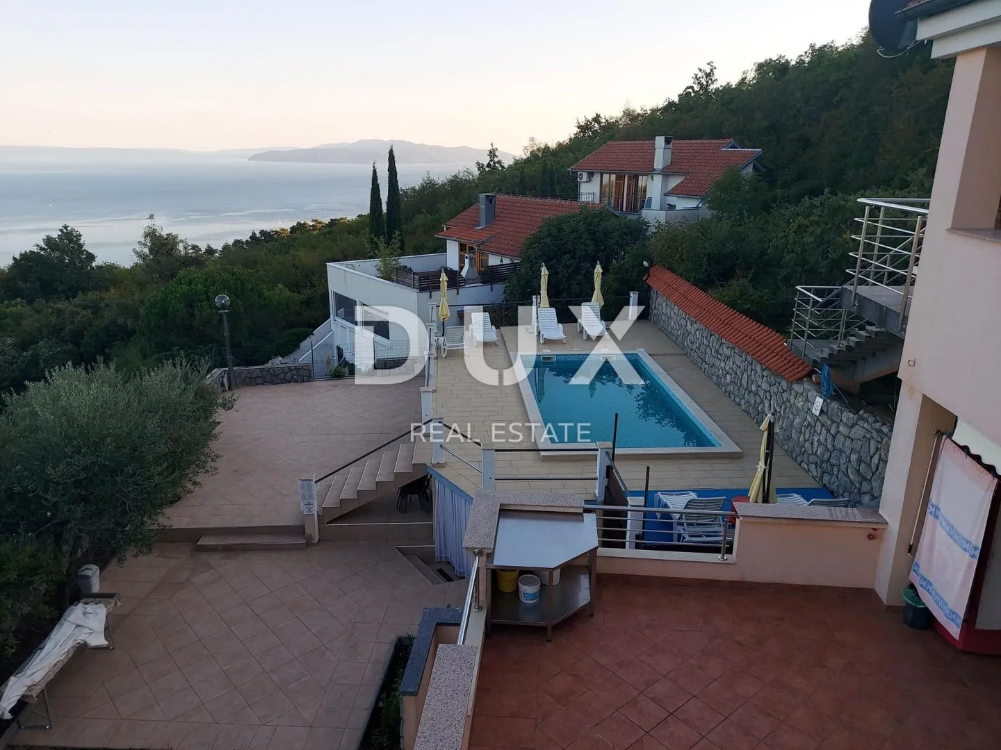 opatija, veprinac - vila 1000m2 s pogledom na more, 6 apartmana i bazenom + okoliš 1000m2 - slika 12