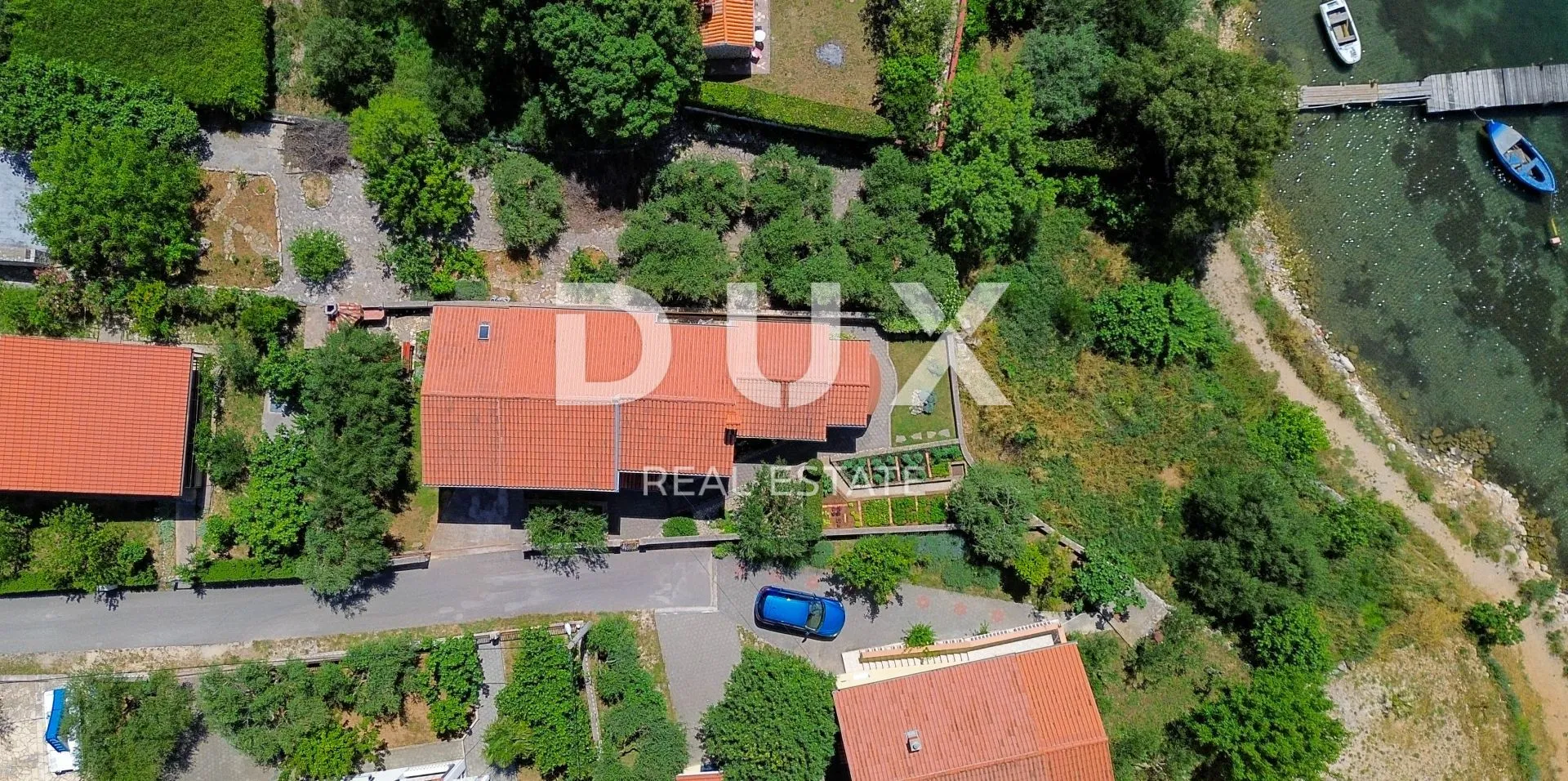 ribnica, obrovac - prilika! kuća 1. red do mora + brod i vez - slika 6