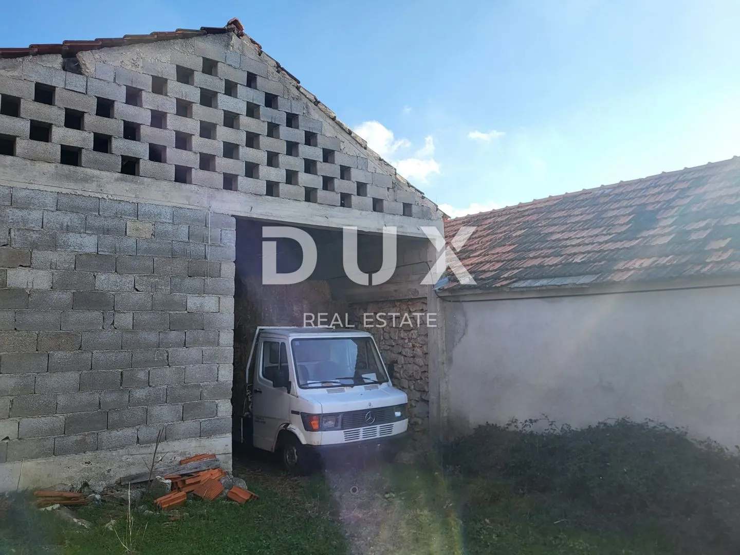 biograd, raštane gornje - kamena kuća na parceli od 1600 m2 - slika 4