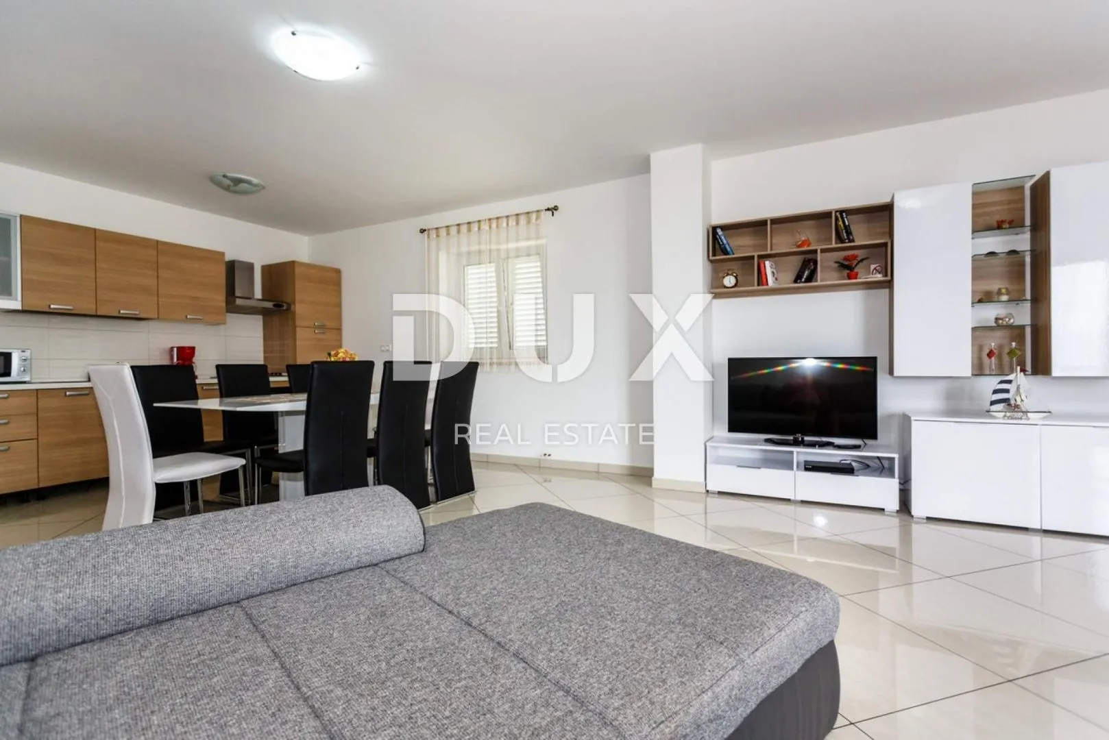 otok krk, vrbnik - apartman 99 m2 sa pogledom na more - slika 7