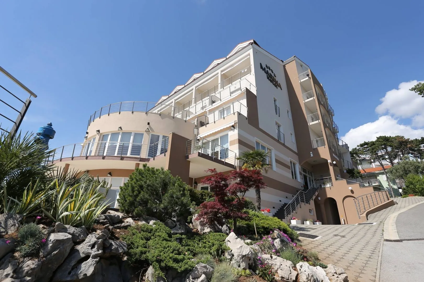 crikvenica, selce, hotel, 5369 m2, prvi red do mora - slika 4
