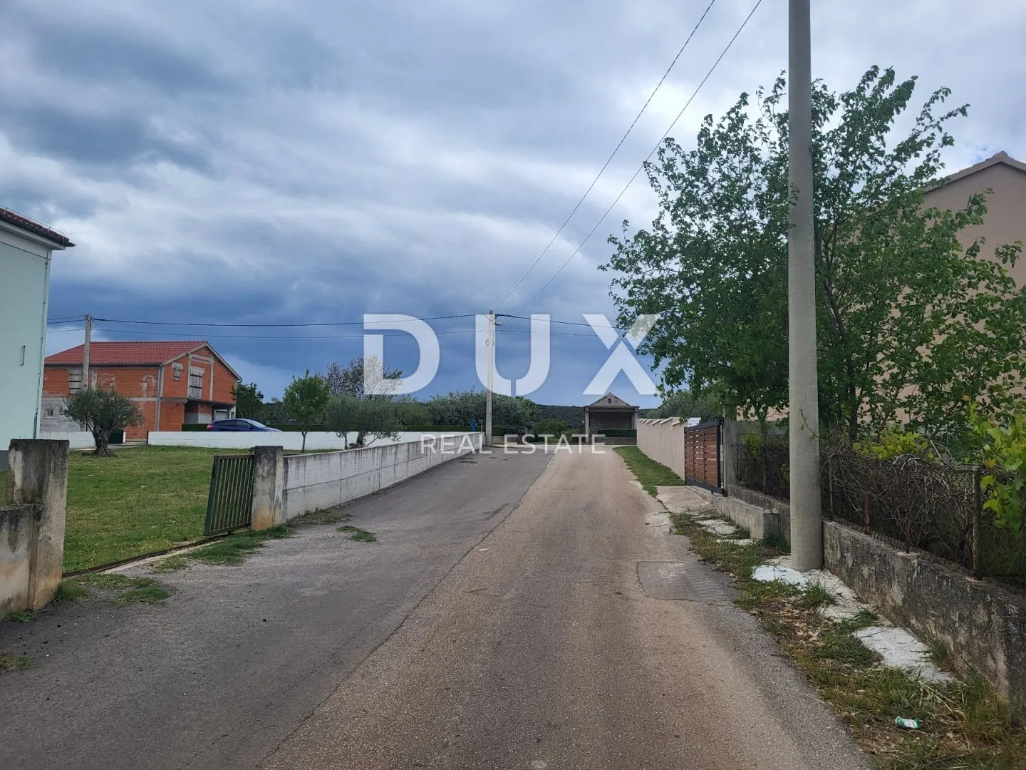 sveti filip i jakov, sikovo - prizemlje sa okućnicom za adaptaciju - slika 24
