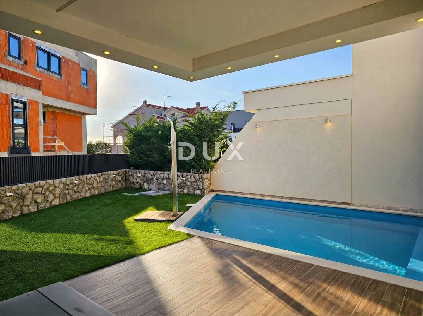 otok krk, grad krk, dvoetažni stan, 112,30 m2, bazen, najam - slika 18