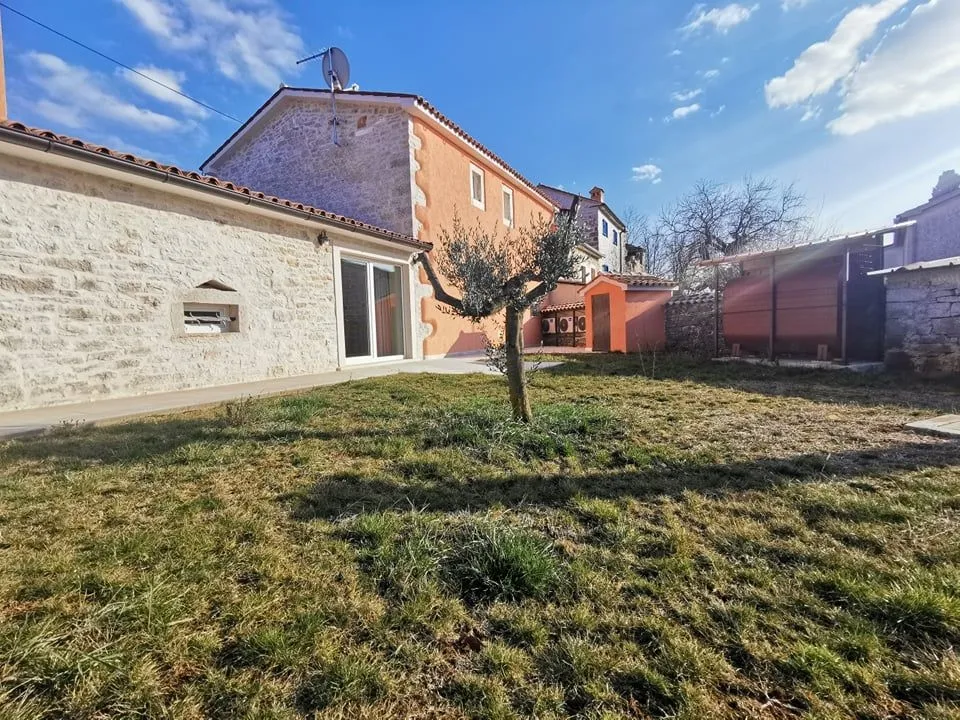 istra, višnjan - imanje s dvije kuće i pogledom na more - slika 5