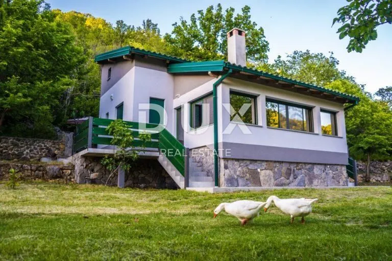 obrovac - kuća na obali rijeke zrmanje - slika 14