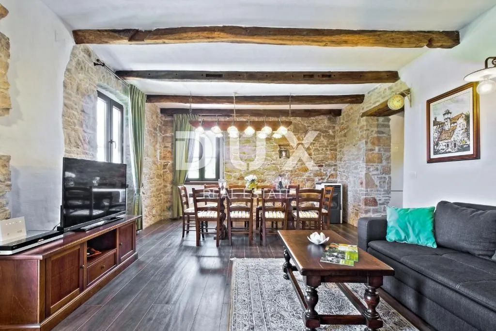 istra, umag, savudrija - kamena samostojeća vila na osami - slika 9