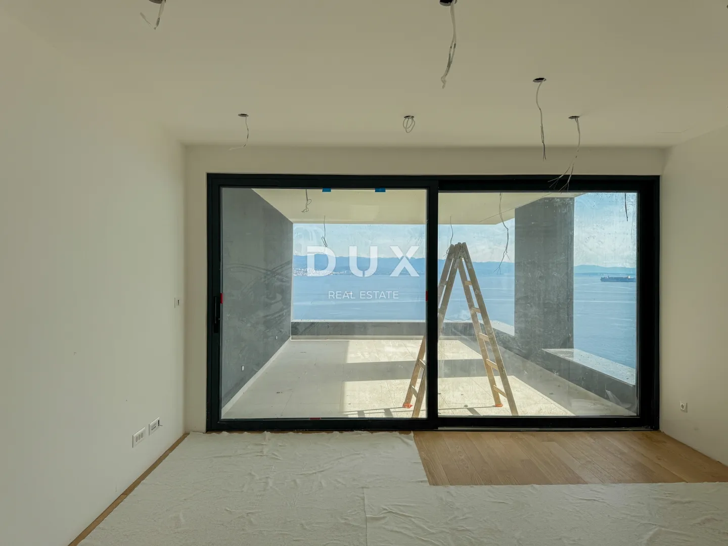 opatija, centar - stan s panoramskim pogledom na more, garažom i jacuzzijem iznad centra opatije - slika 14